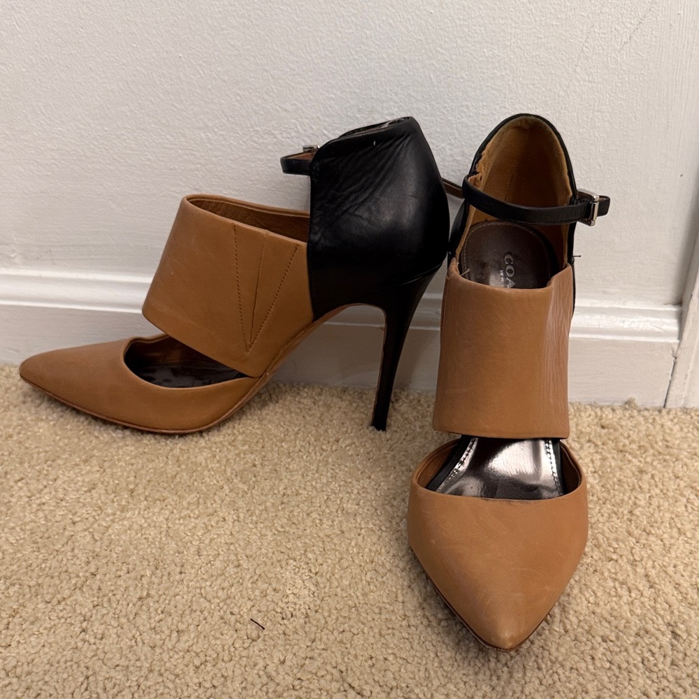 Coach Two Tone Tan and Black Women's Heels